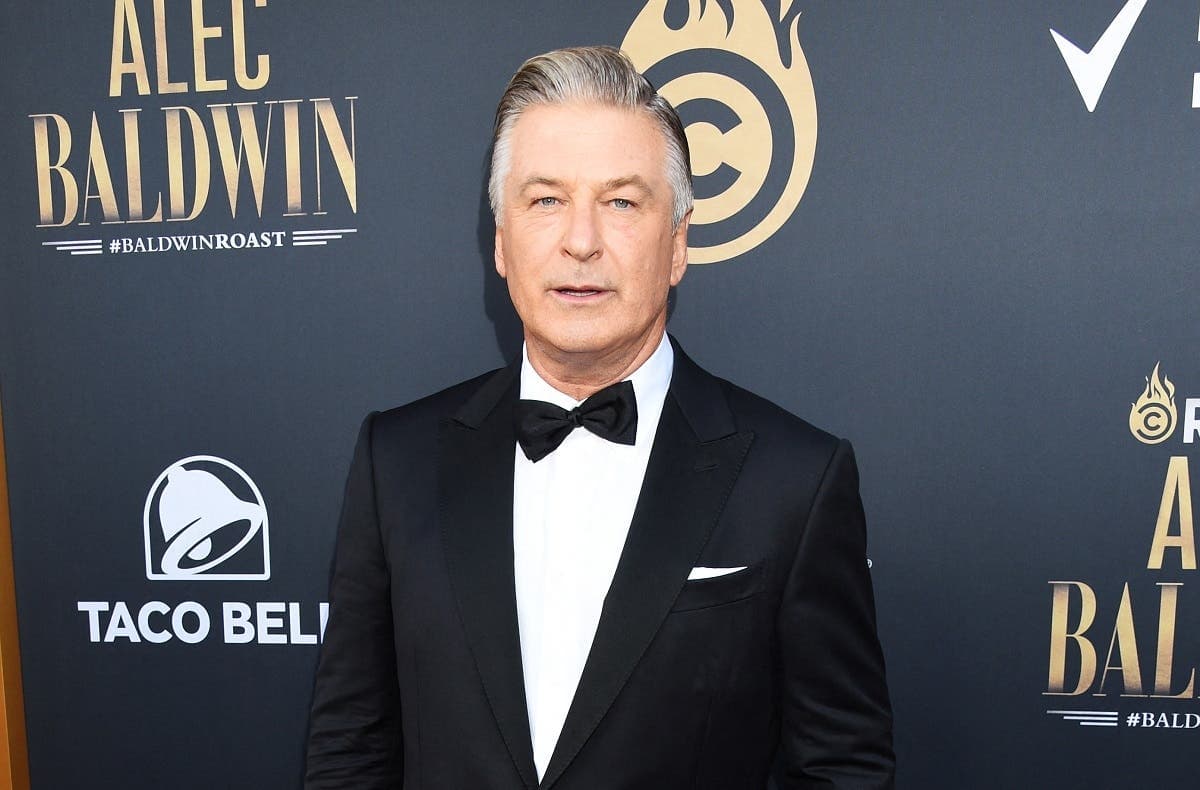 Alec Baldwin rodando 'Rust' hiere y mata a dos personas con un arma de utilería