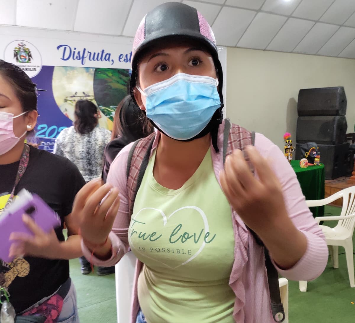 Comerciantes denuncian que puestos de mercado de contingencia son pequeños e inseguros