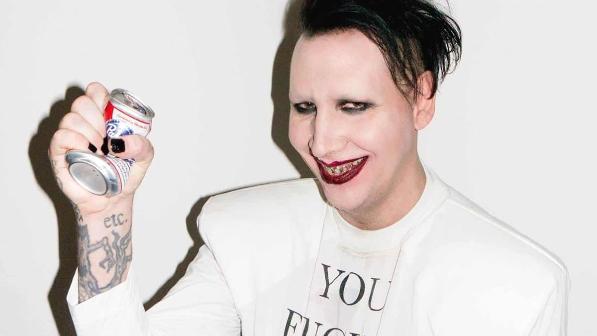 Investigadores de la Oficina del Sheriff del Condado de Los Ángeles, accedieron a la residencia de Marilyn Manson
