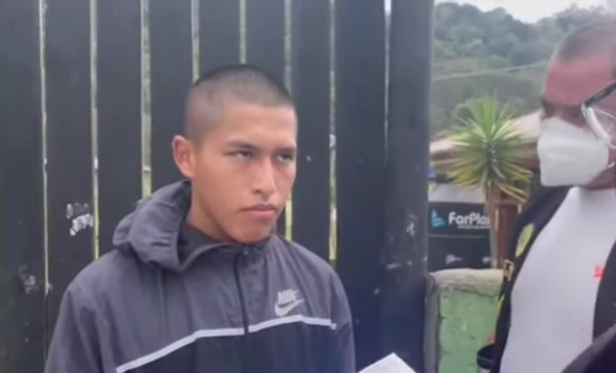 Acusan a jovenzuelo de acuchillar y matar a menor en club nocturno