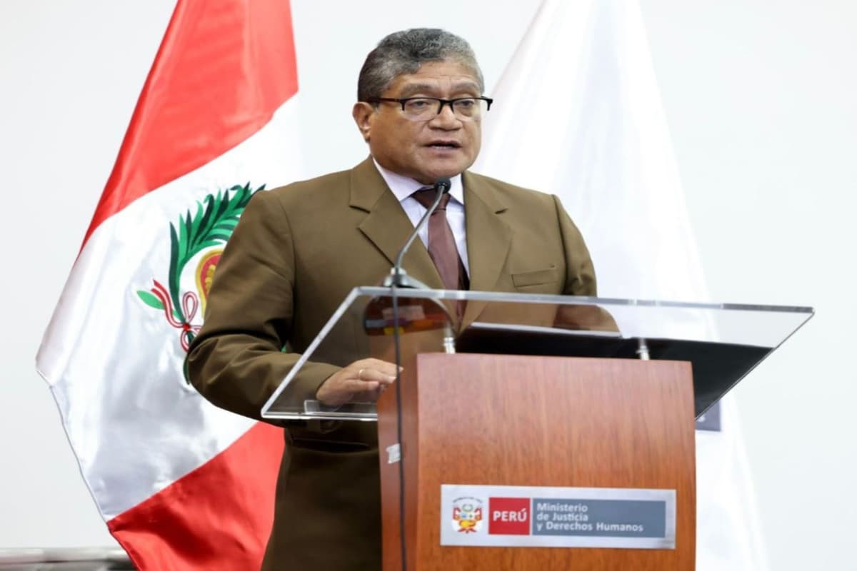 Designación de Juan Alcántara reaviva críticas por su paso como fiscal