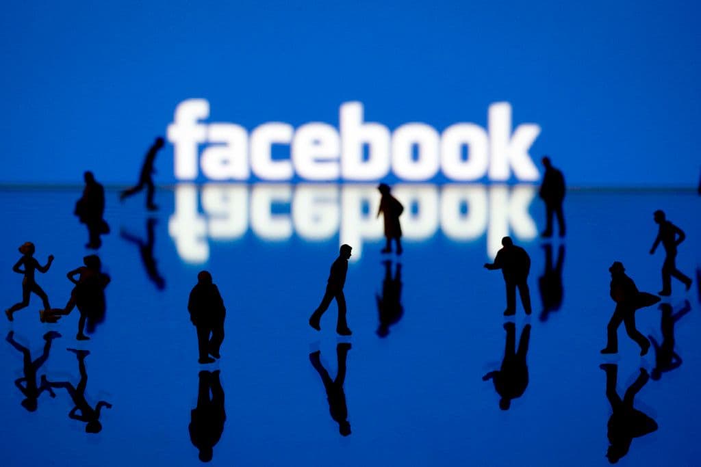 ¿Facebook lo que quiere es dominar el mundo?