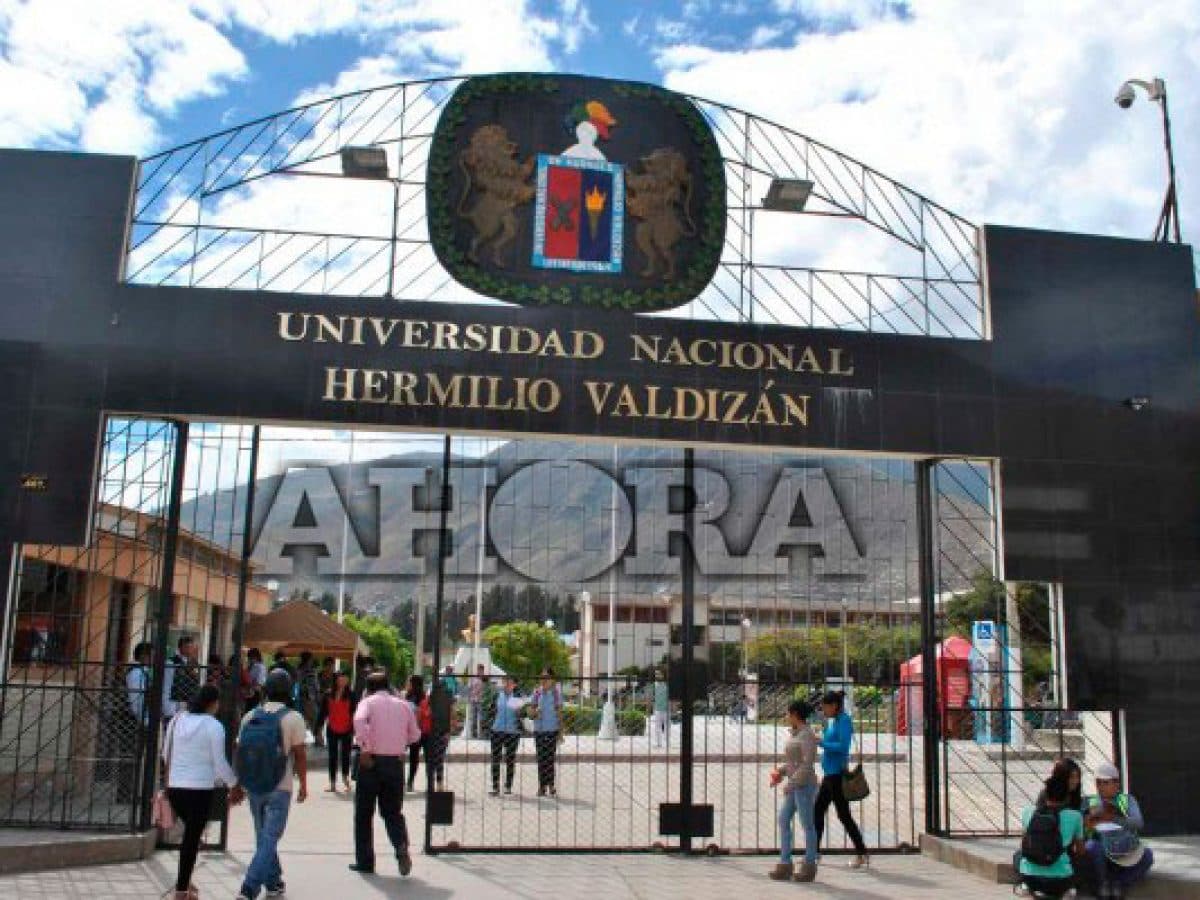 HOMENAJE A LA UNHEVAL EN SU ANIVERSARIO