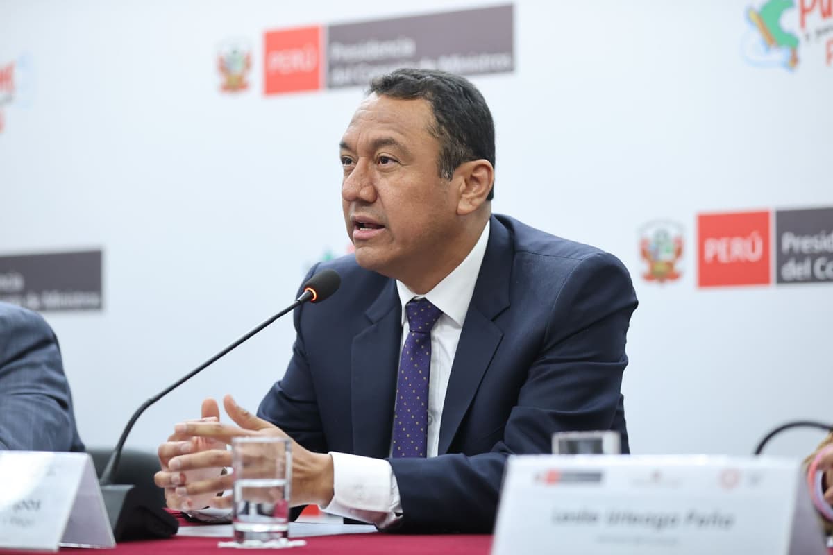 Ministro de Agricultura sugiere a agricultores cambiar de rubro si enfrentan pérdidas