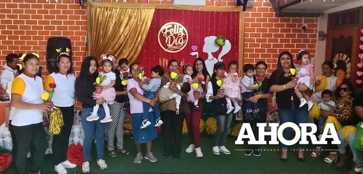 Pequeños del Colegio San Judas Tadeo homenajearon a sus madres