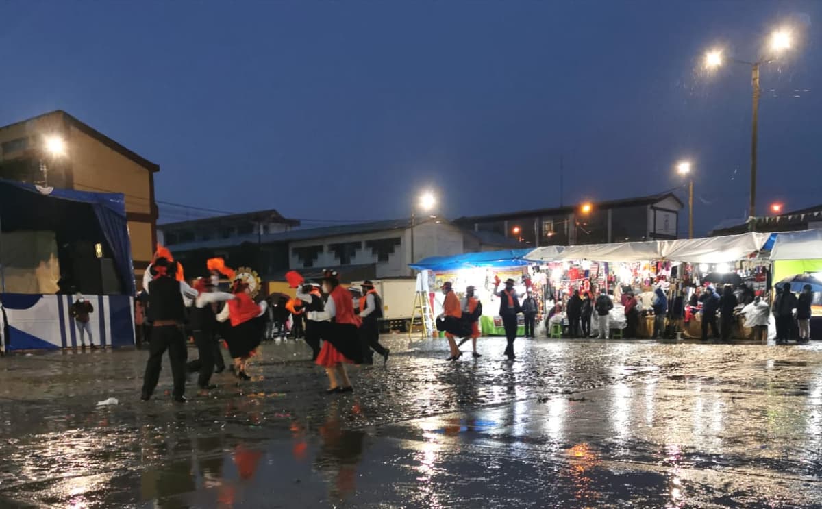 Intensas lluvias perjudican actividades de aniversario de Pasco