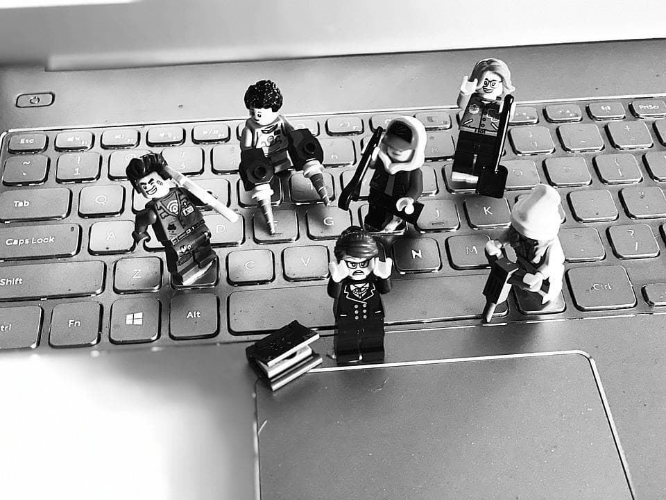 Peligros de los menores en internet