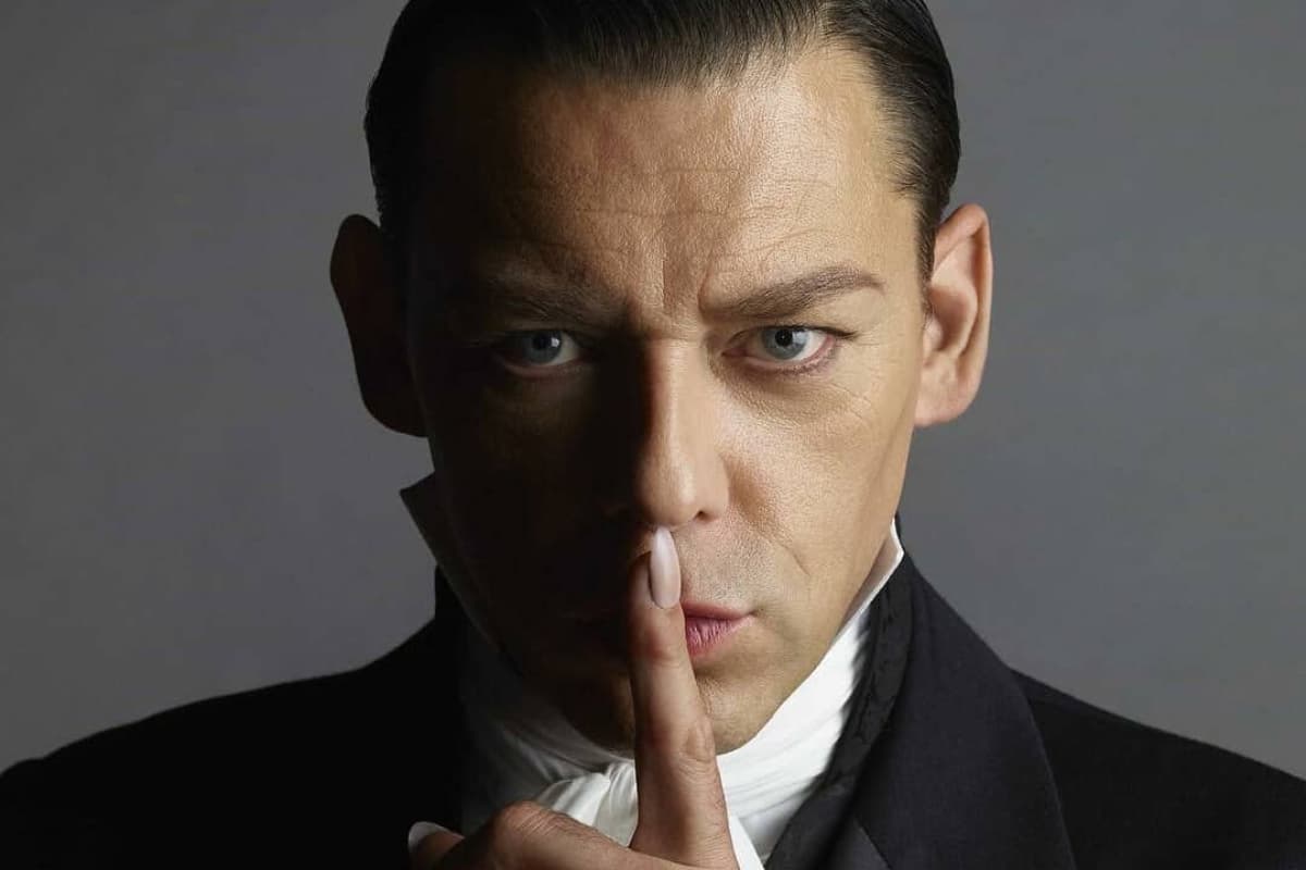 Animales fantásticos 3, ficha a Richard Coyle