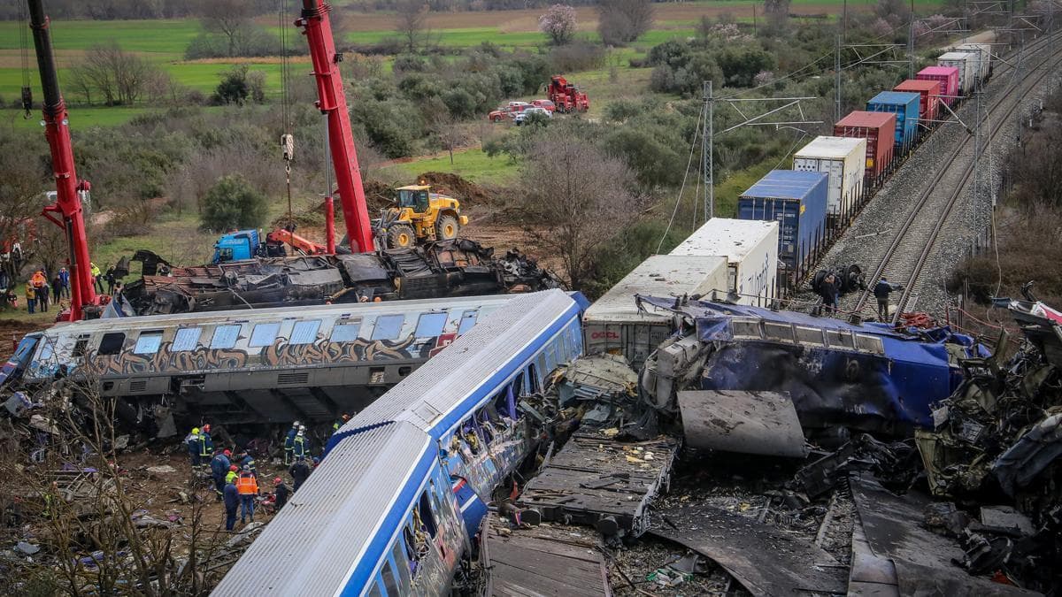 Grecia: Accidente de trenes deja más de 36 fallecidos