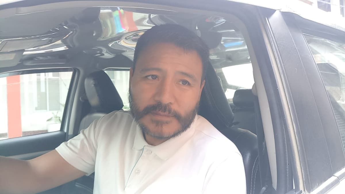 Rosalí Leandro niega vínculos con hijos del alcalde y se distancia de autoridades en ejercicio