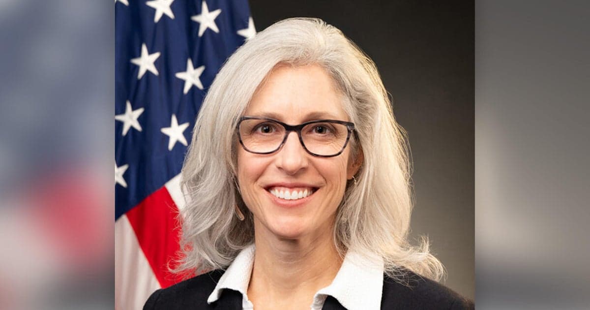 Trump designa a Susan Monarez para dirigir los CDC.