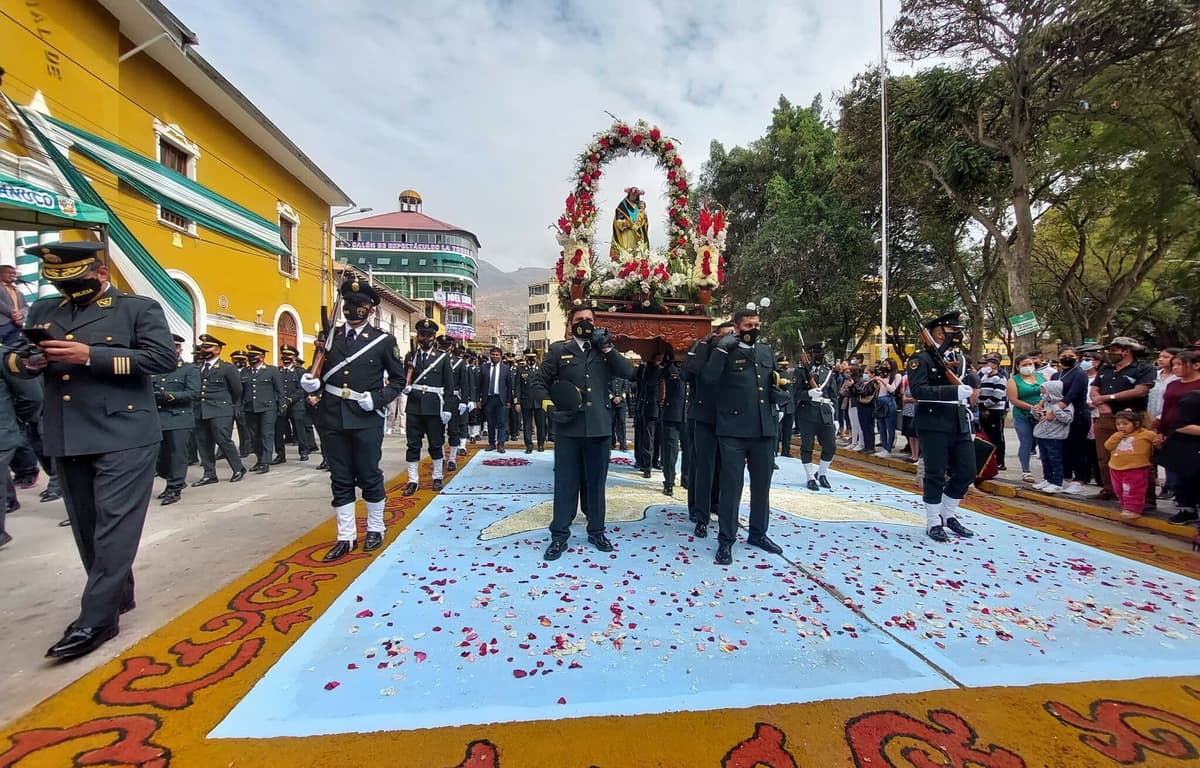 EL DESFILE DE LOS AÑOS BALDÍOS