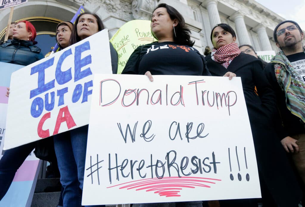 Limitaciones a visados Trump declara que se prioriza a estudiantes sobre alborotadores