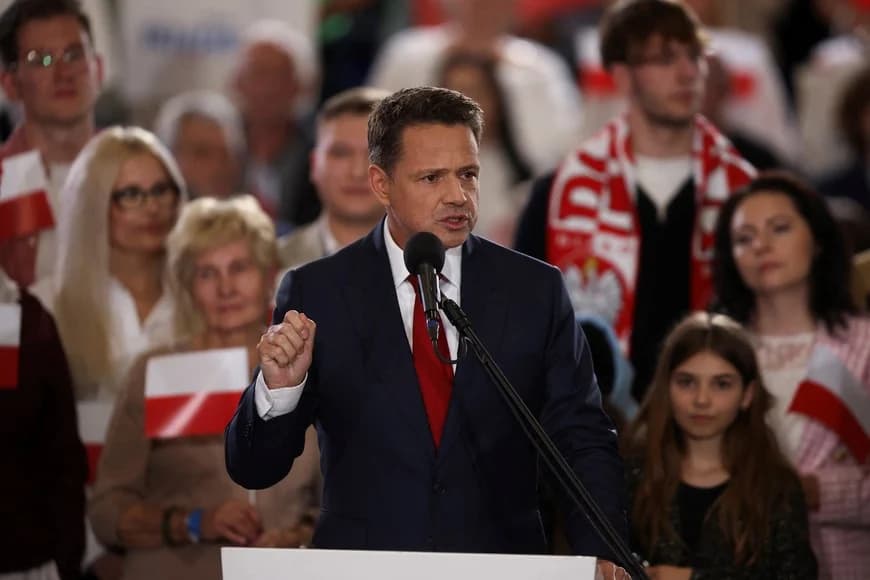 Trzaskowski lidera ajustada primera vuelta en Polonia y se enfrentará a Nawrocki en balotaje