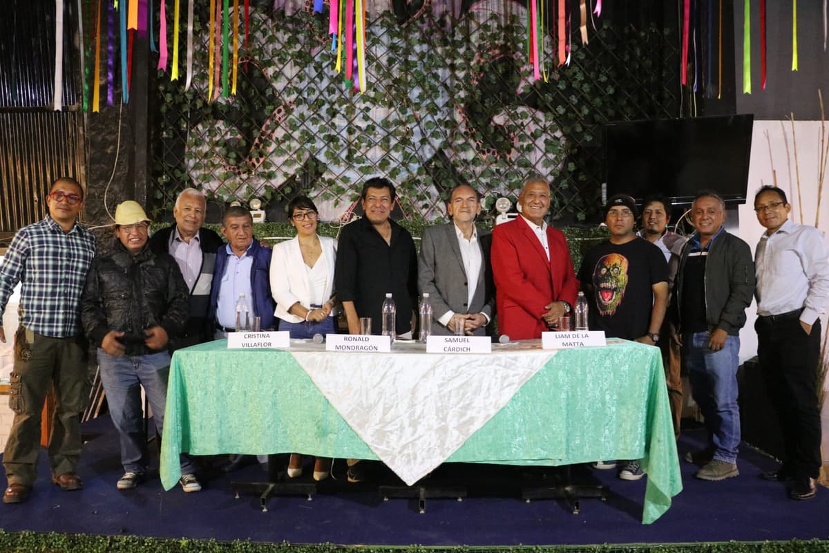 Poetas huanuqueños celebraron día mundial de la poesía