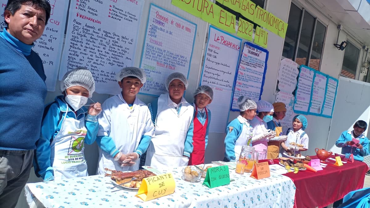 Colegio realizó Feria Gastronómica Mistura 2022 en Pachas