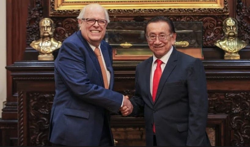 Balcázar se reúne con Julio Velarde en Palacio y ratifican continuidad económica para dar confianza a los mercados