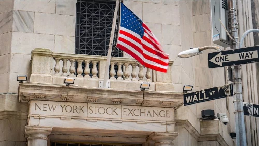 La esperanza de distensión con China impulsa a Wall Street que cierra con un alza del 2%