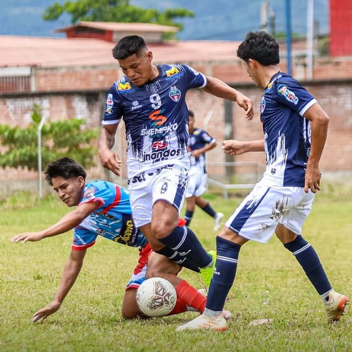 Tres goleadas y buen marco de público en el arranque del torneo de Aucayacu