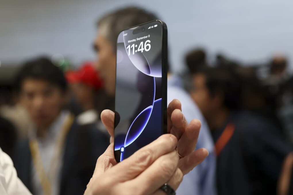 Analistas consideran irrealista el objetivo de Trump de forzar a Apple a fabricar en EEUU