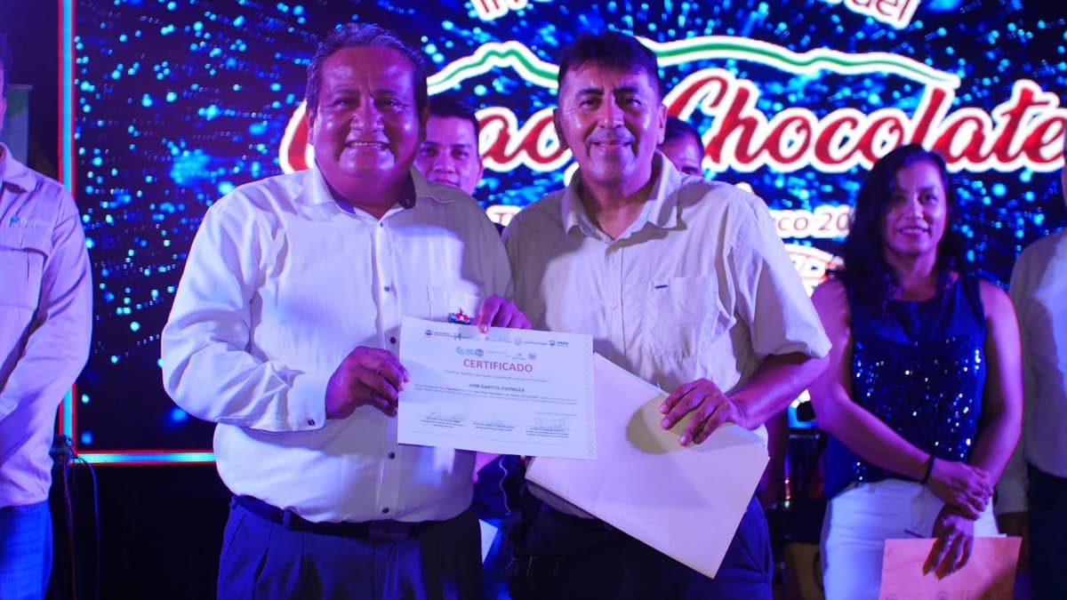 Aucayacu celebra: Chocobambú gana concurso regional de cacao