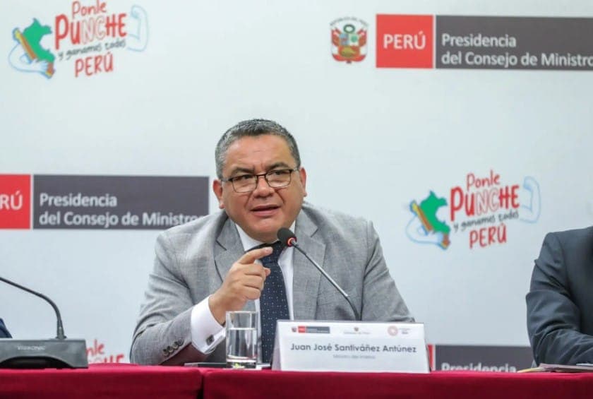 “Es show”: exministro Santiváñez critica ingreso de Jerí a cárceles con equipos de grabación