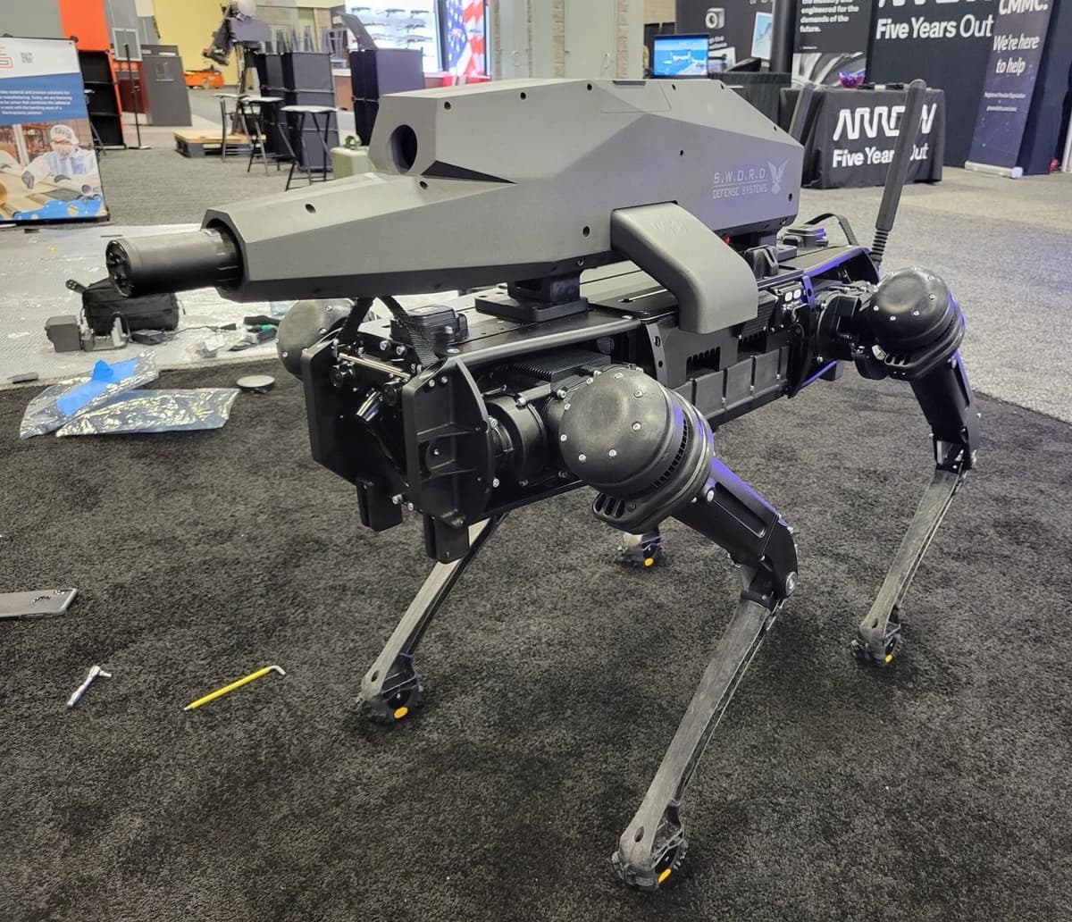 Ghost Robotics: crea un perro robot con un rifle "letal"
