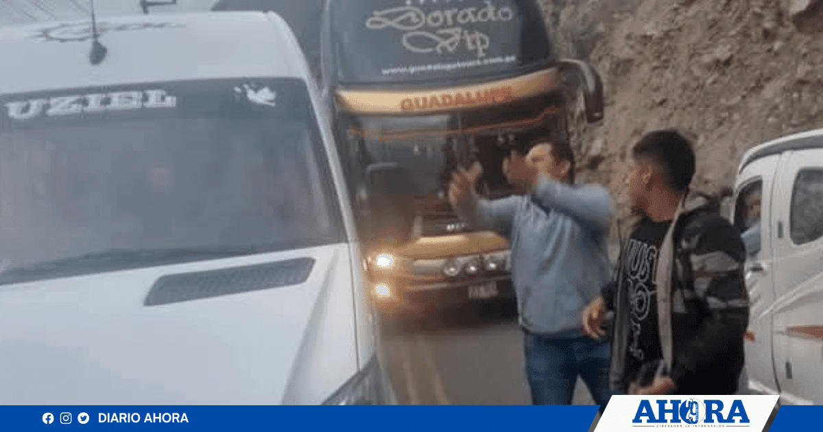 Imprudencia al volante: Empresa Guadalupe casi ocasiona accidente en Tomaykichwa