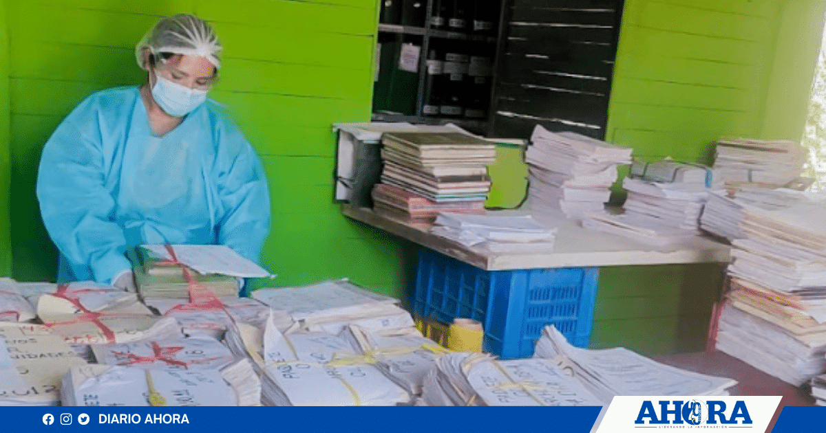Eliminan 2 toneladas de papel en la Dirección Regional de Agricultura 