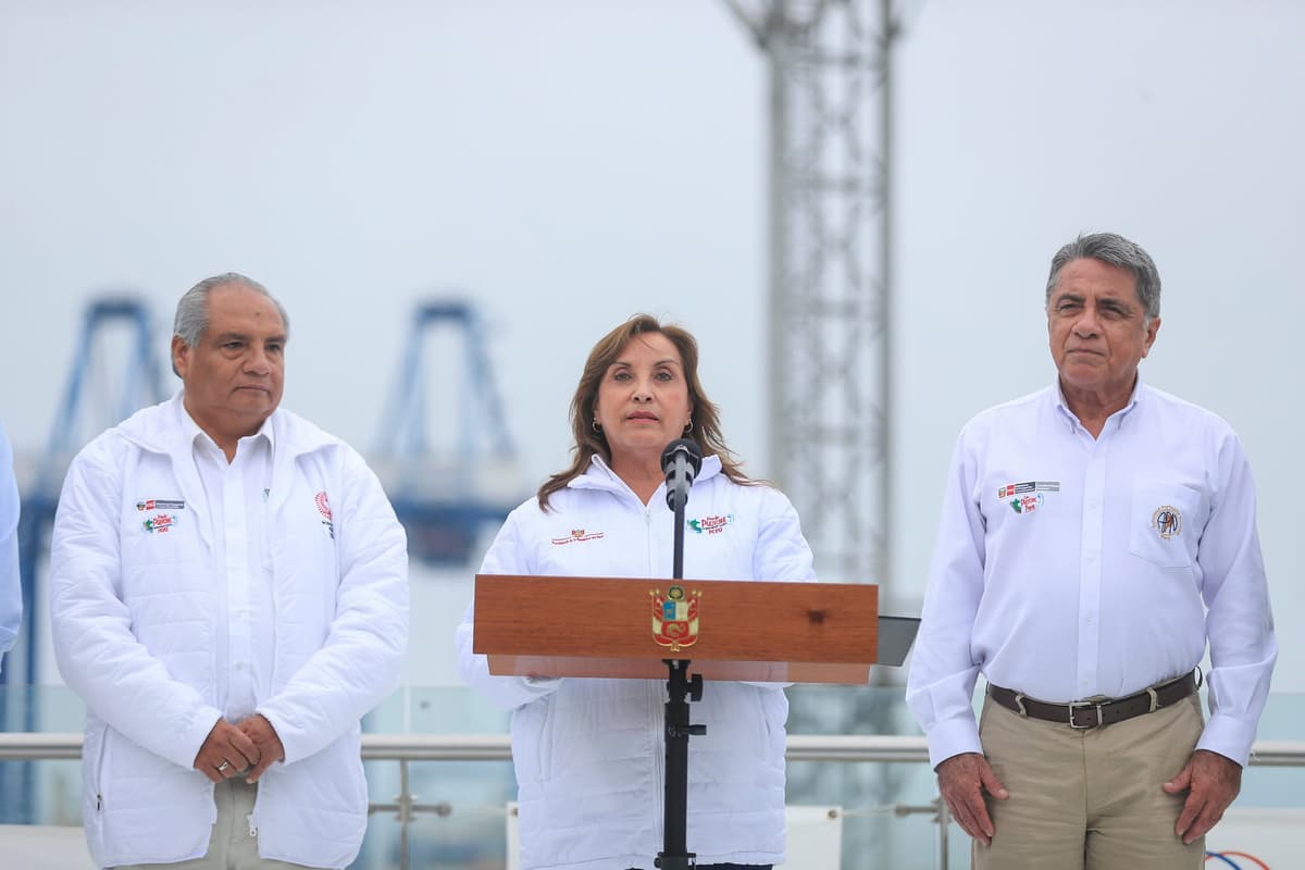 ¿Qué dicen los congresistas sobre el informe pericial de la firma de Dina Boluarte elaborado por la clínica de Mario Cabani