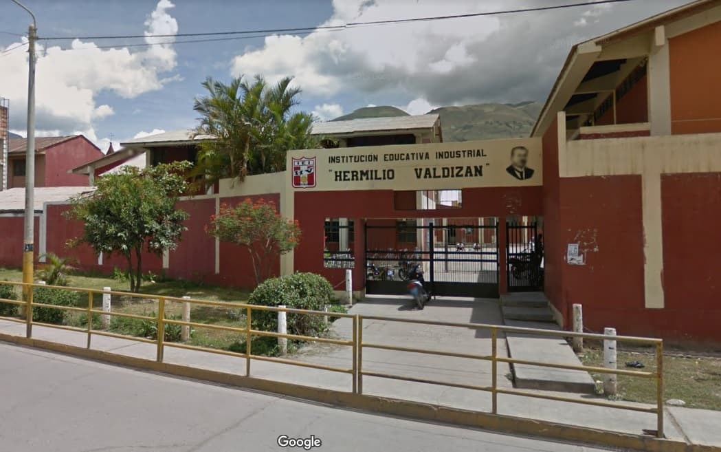 Roban equipos de cómputo de colegio Hermilio Valdizán
