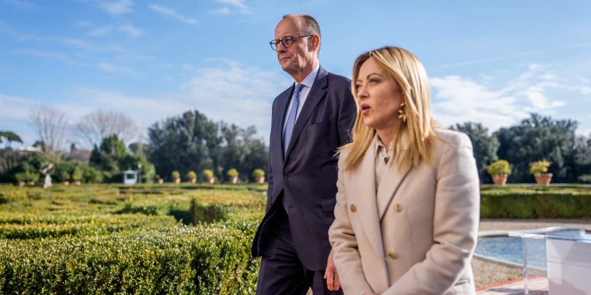 Meloni y Orban: Nueva dupla europea desplaza a Merkel-Macron