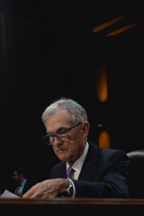 Encuentro de Trump con Powell luego de meses de atacar a la Fed