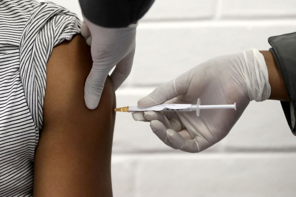 Vacunas de Pfizer será aplicada donde garanticen cadena de frío