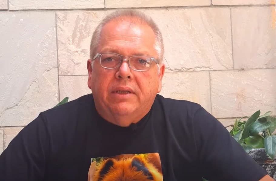 Candidato a diputado Esteban Pavletich denuncia intento de desvincularlo del ilustre escritor huanuqueño