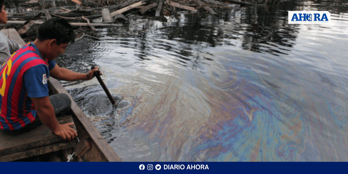 Derrame de petróleo en río Pastaza afecta a tres comunidades indígenas en Iquitos