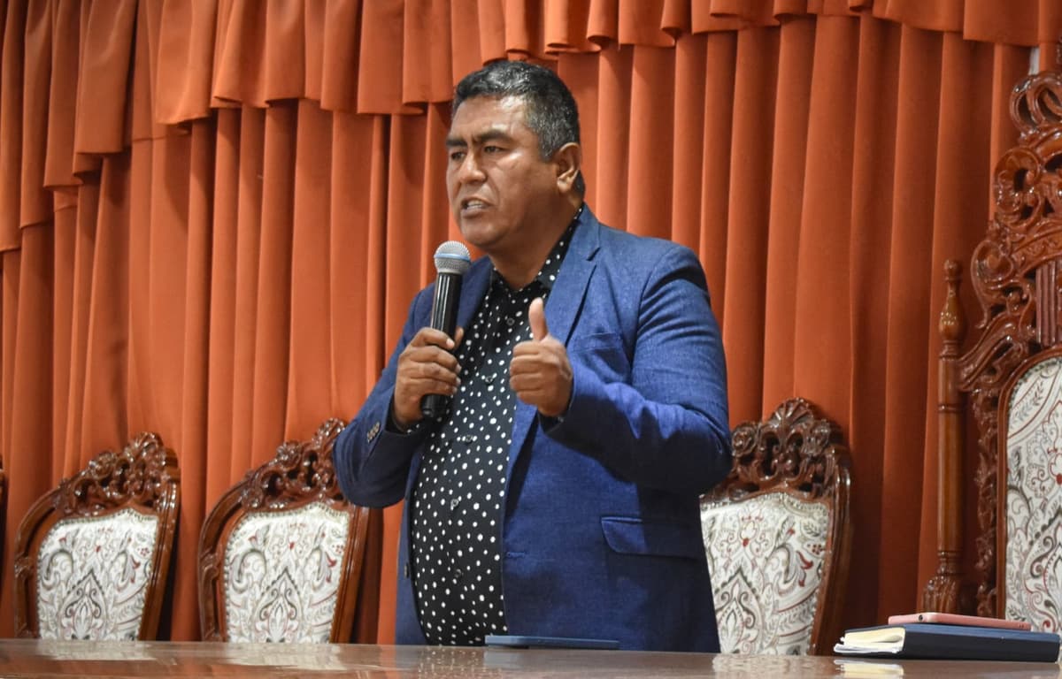 Alcalde provincial buscó obtener concesiones mineras en la reserva de Nasca