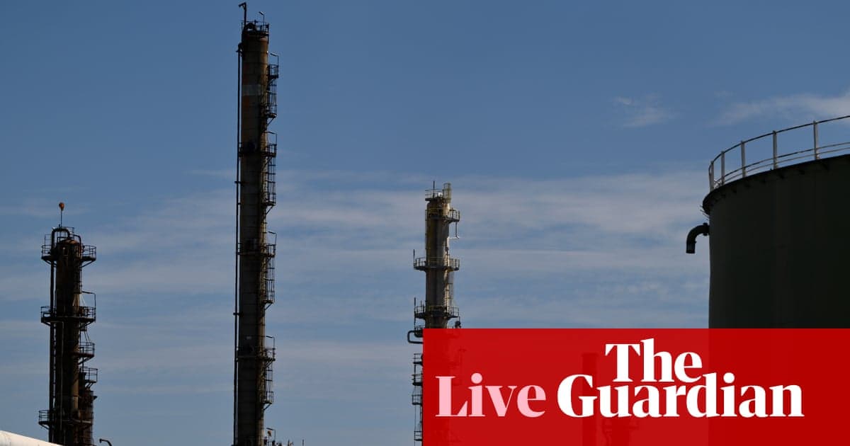 Petroleras australianas citadas por precios; RBA decide tasas hoy