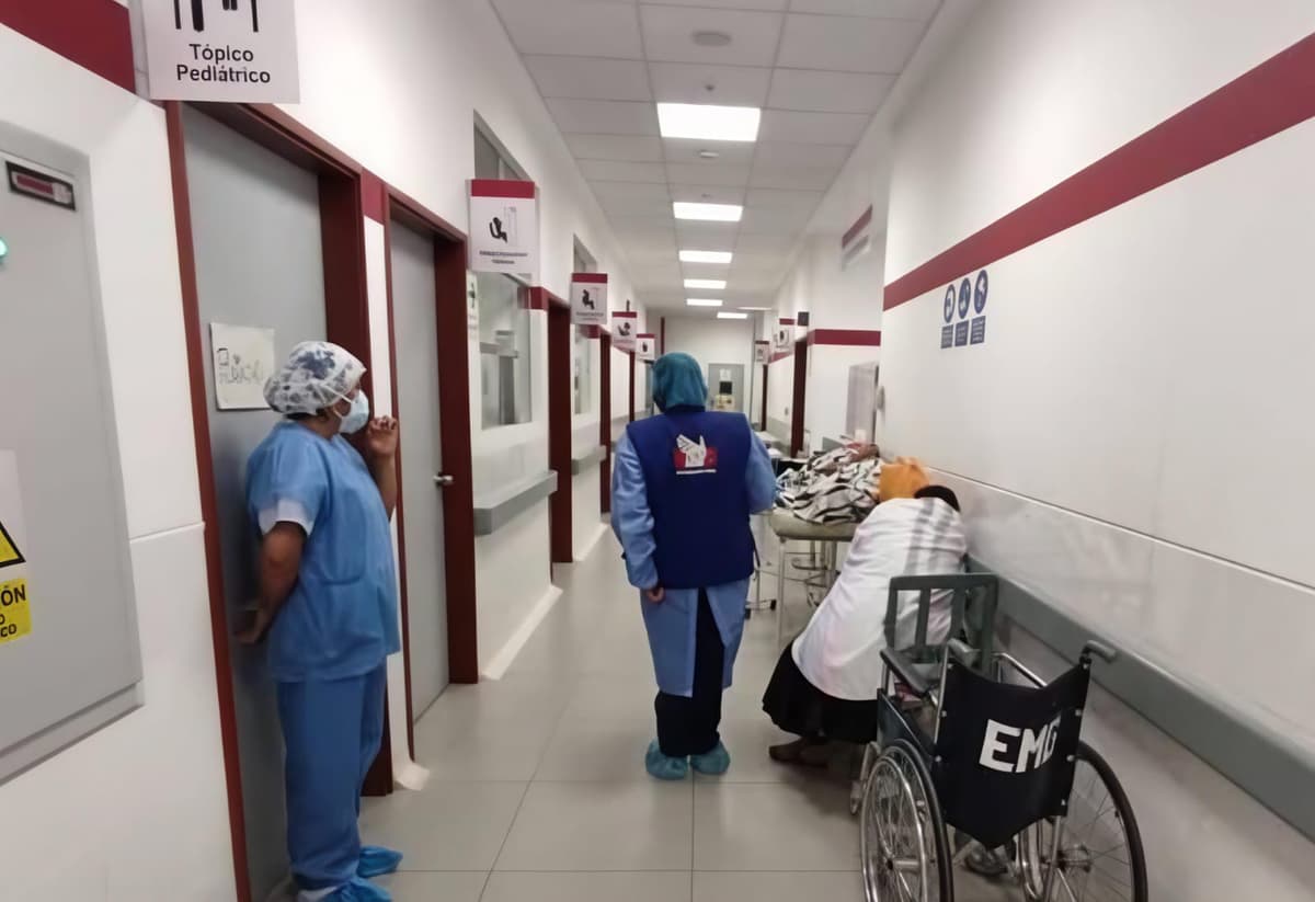 Hombre queda grave tras caer de segundo piso en el centro de Huánuco