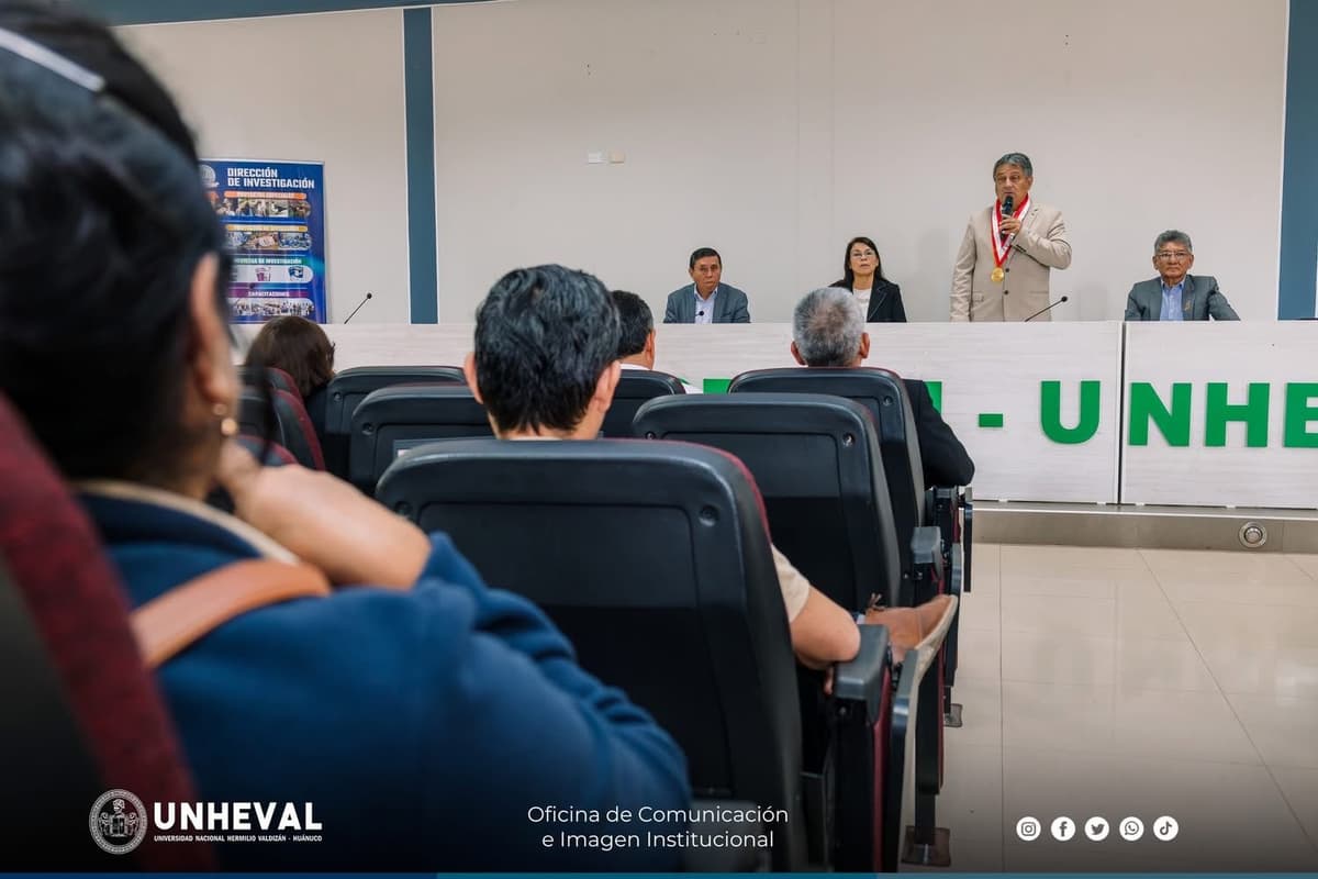 Vicerrectorado de Investigación de la Unheval expone balance 2021–2025 y anuncia metas 2026