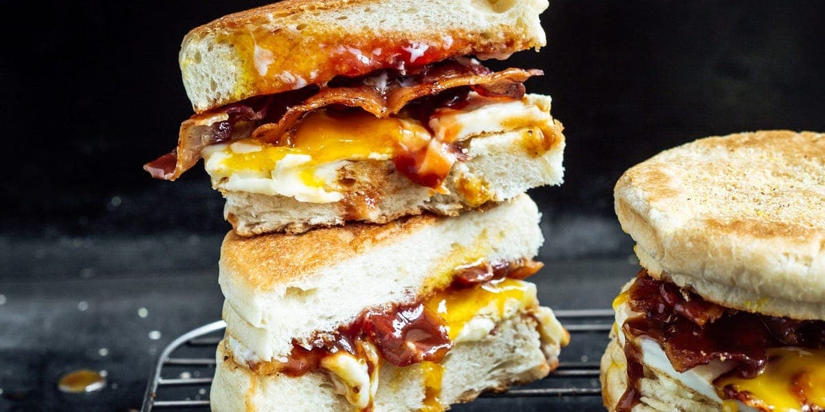 Chef Michelin hace McMuffin en 10 minutos: supera a McDonald's