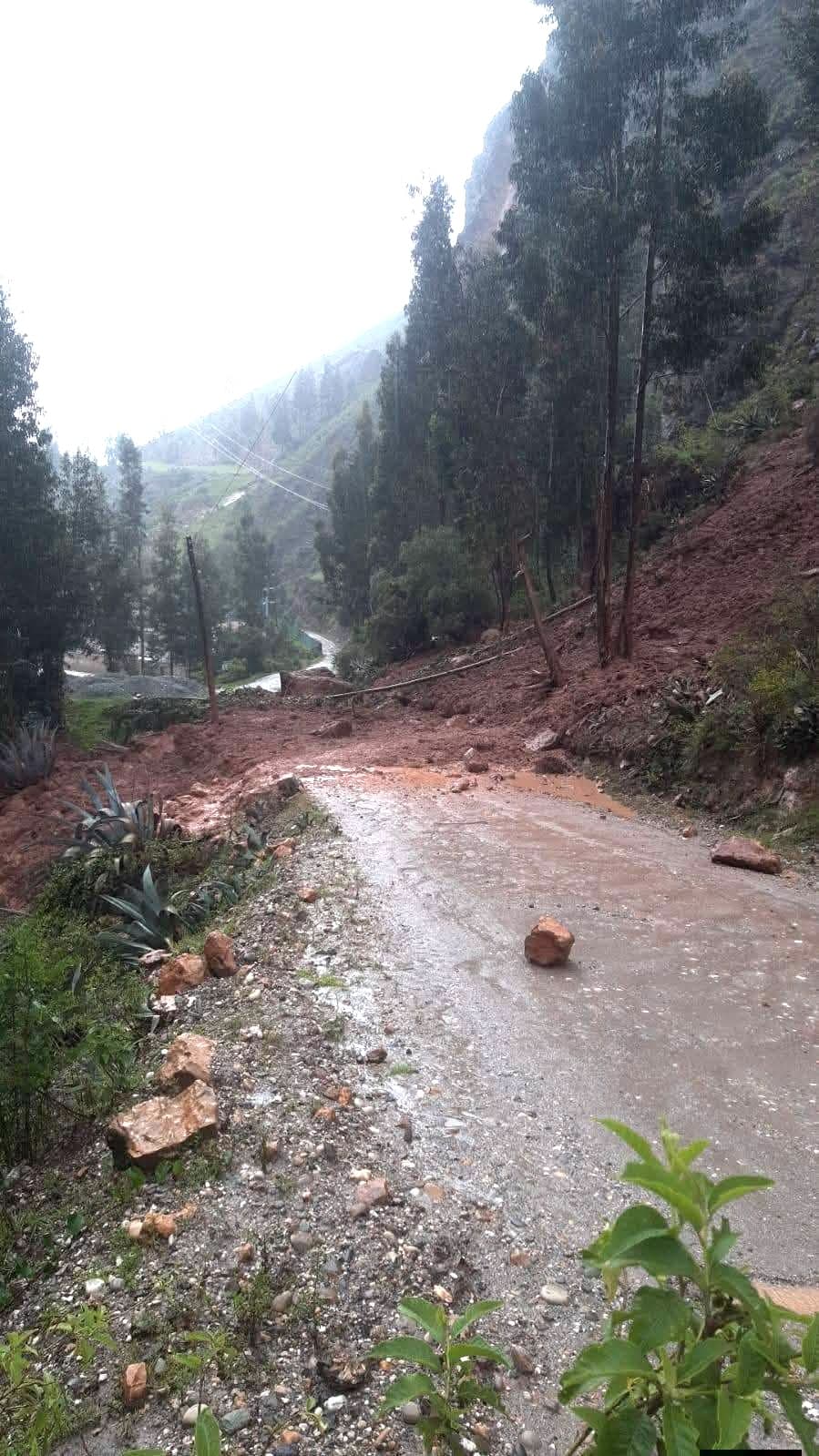 Huamalíes: Huaicos con rocas de gran tamaño convierten carreteras en rutas de alto riesgo 