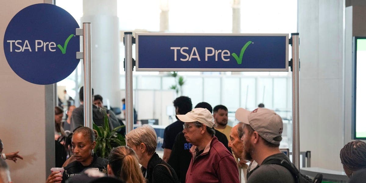 Aeropuertos de EE. UU.: Largas filas por agentes TSA sin sueldo