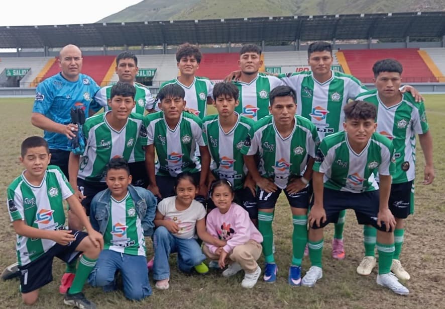 San Luis y Amarilis no sueltan la cima