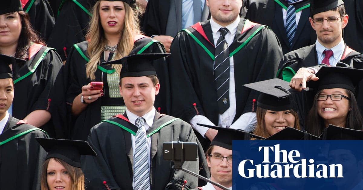 ¿Título universitario: la gran estafa para miles de jóvenes?
