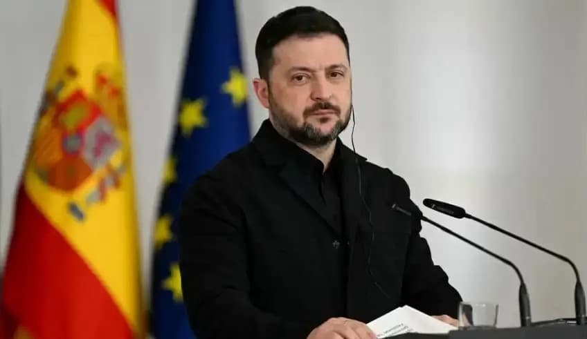 Zelenski alerta reducción de armas para Ucrania por tensión en Medio Oriente y presiona a UE para desbloquear millonario financiamiento