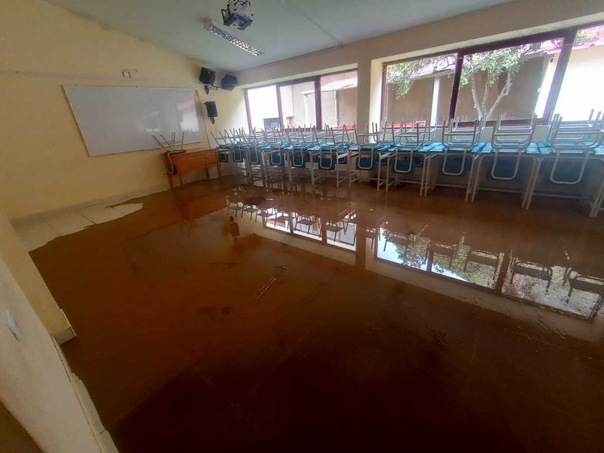 Fumigan COAR tras inundación para frenar riesgo de dengue y garantizar inicio seguro del año escolar 