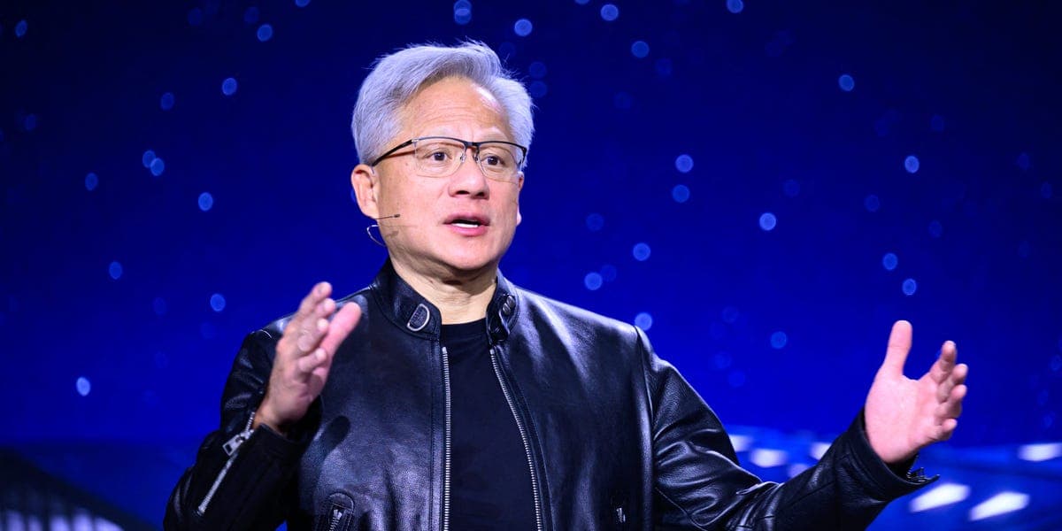 Huang alarmado: Ingeniero top no usa $250 mil en tokens IA