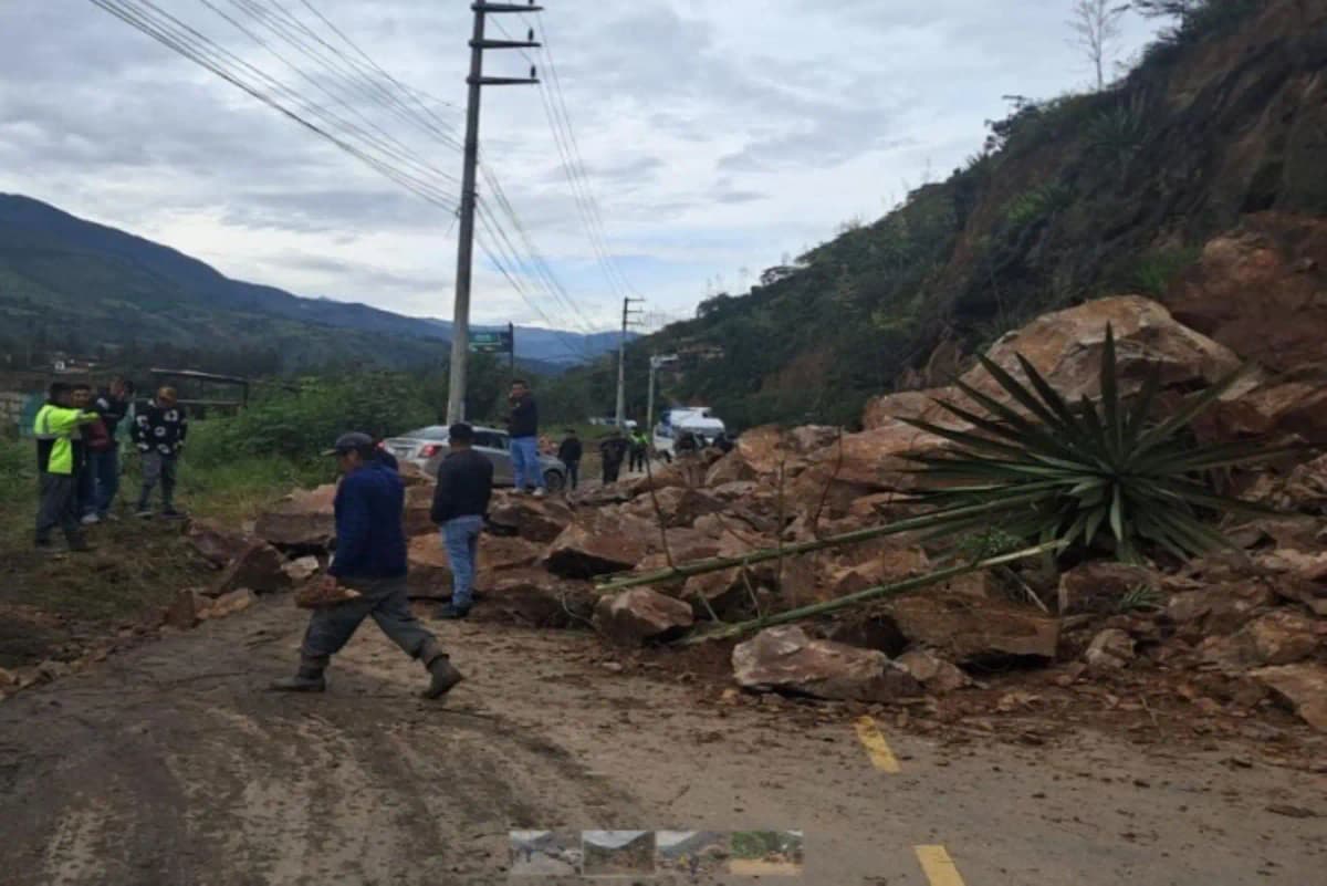 Derrumbes en la Carretera Central interrumpen tránsito y aíslan conexión entre Pasco y Huánuco