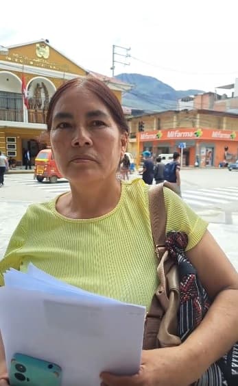 Ciudadana denuncia agresión, robo y detención arbitraria que involucra a dos policías en Huánuco